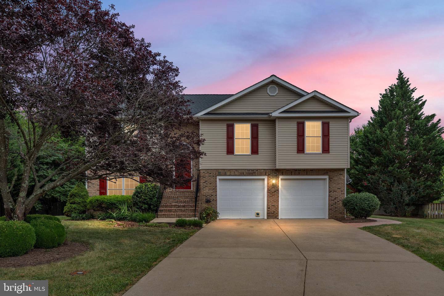 112 WELSH CT