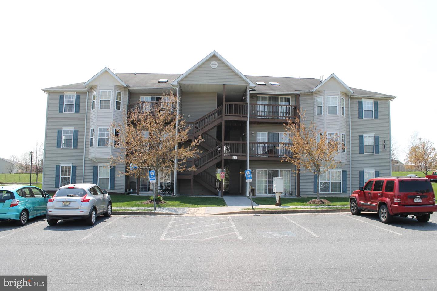 136-6 BROOKLAND CT #6
