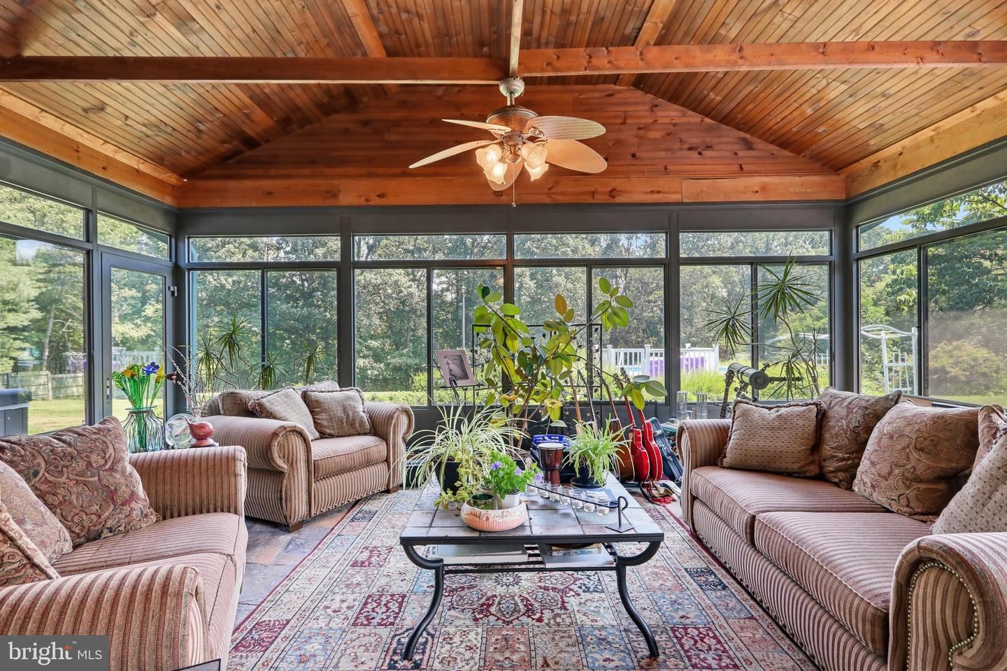 414 Devils Backbone Olook Property Photo 32