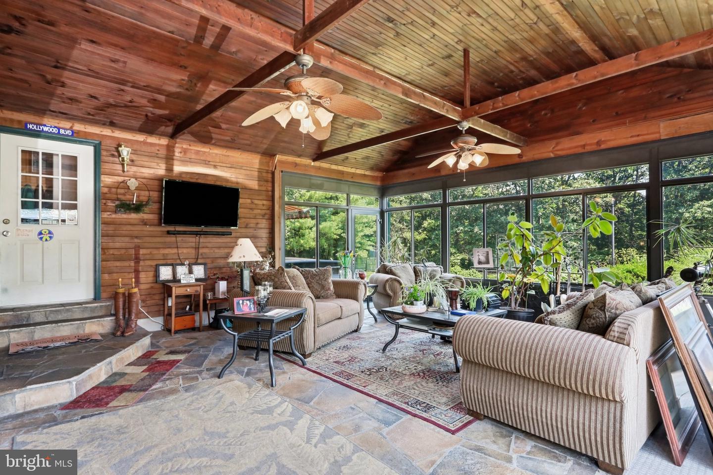 414 Devils Backbone Olook Property Photo 35