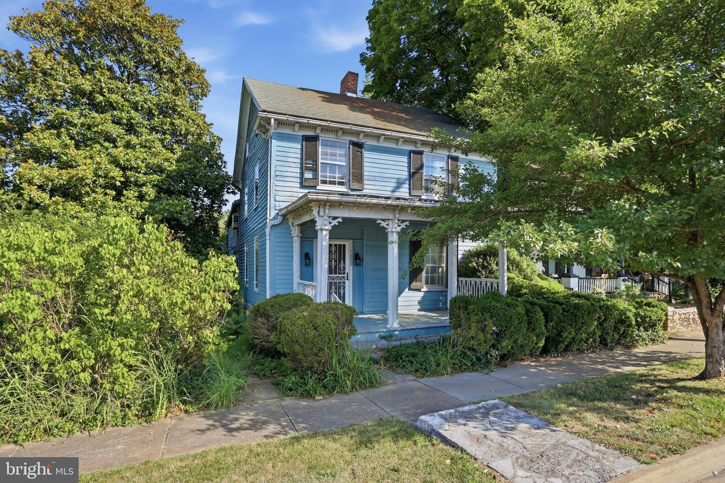 7927 Main St Property Photo 1