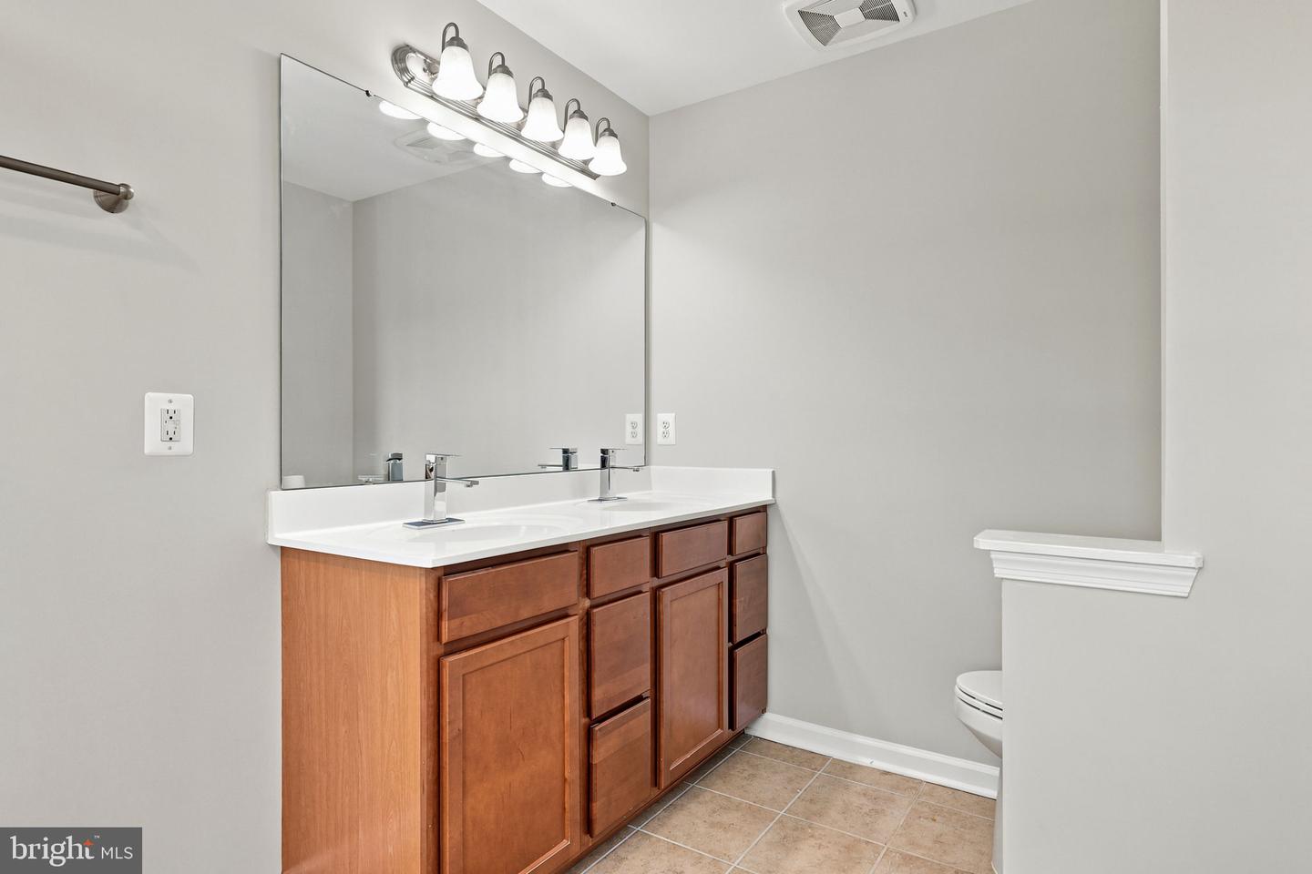102 Argyle Ct Property Photo 25