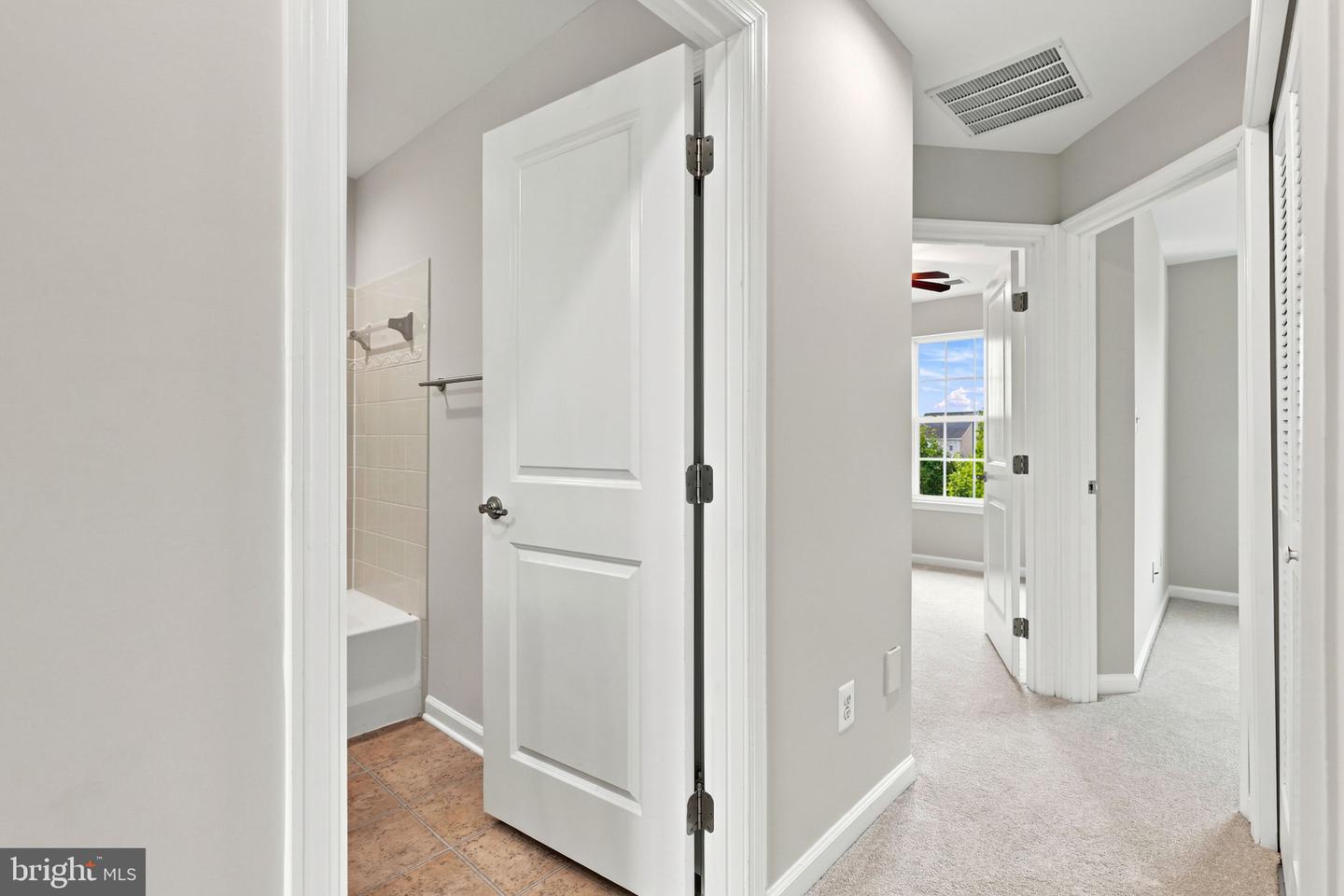 102 Argyle Ct Property Photo 36