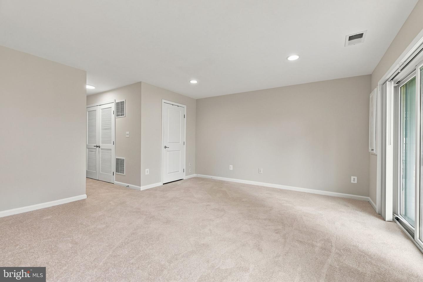 102 Argyle Ct Property Photo 43