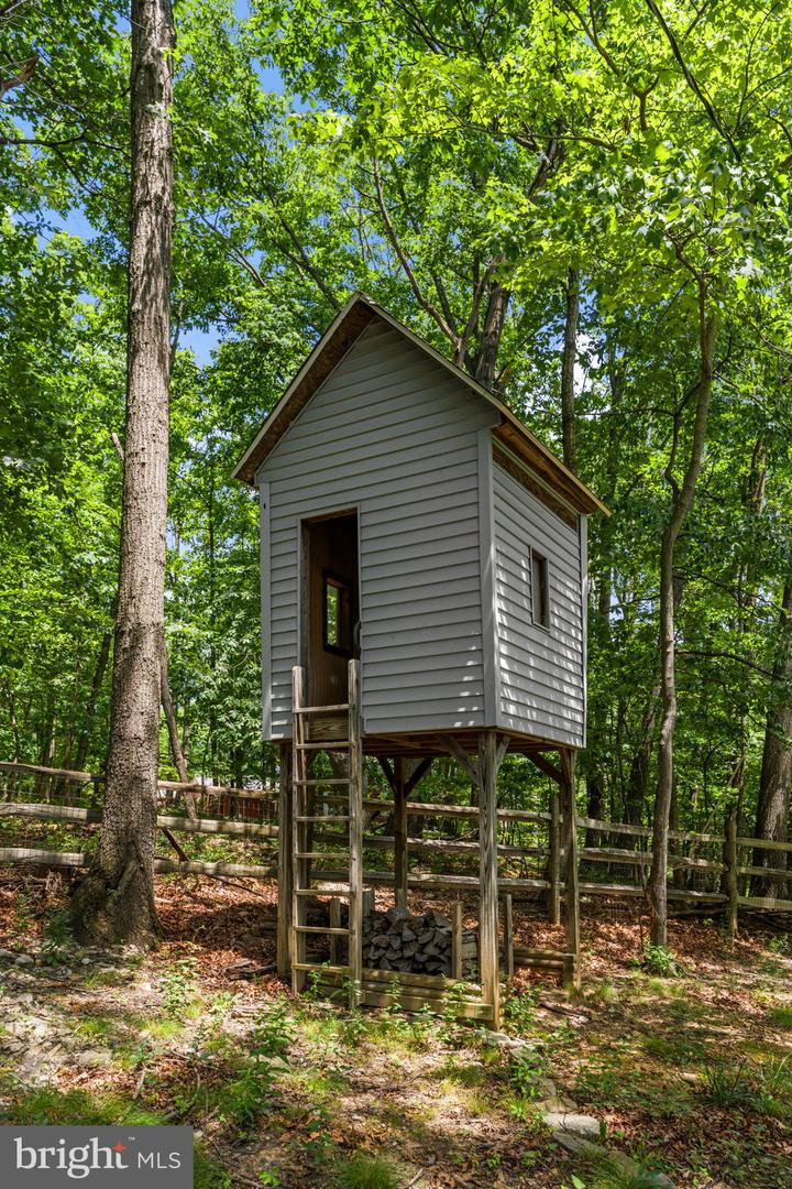 111 Geronimo Trl Property Photo 35
