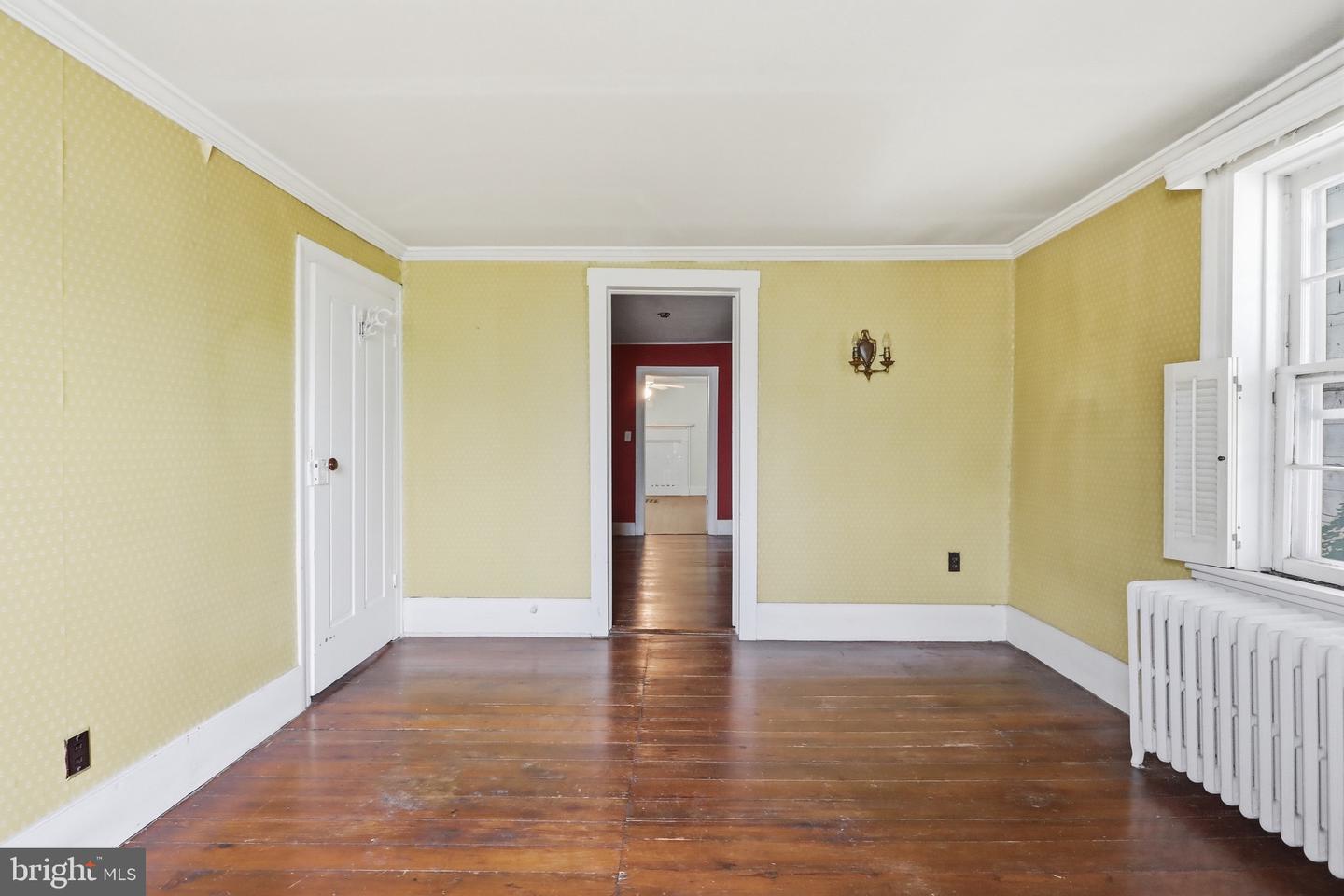 7927 Main St Property Photo 23