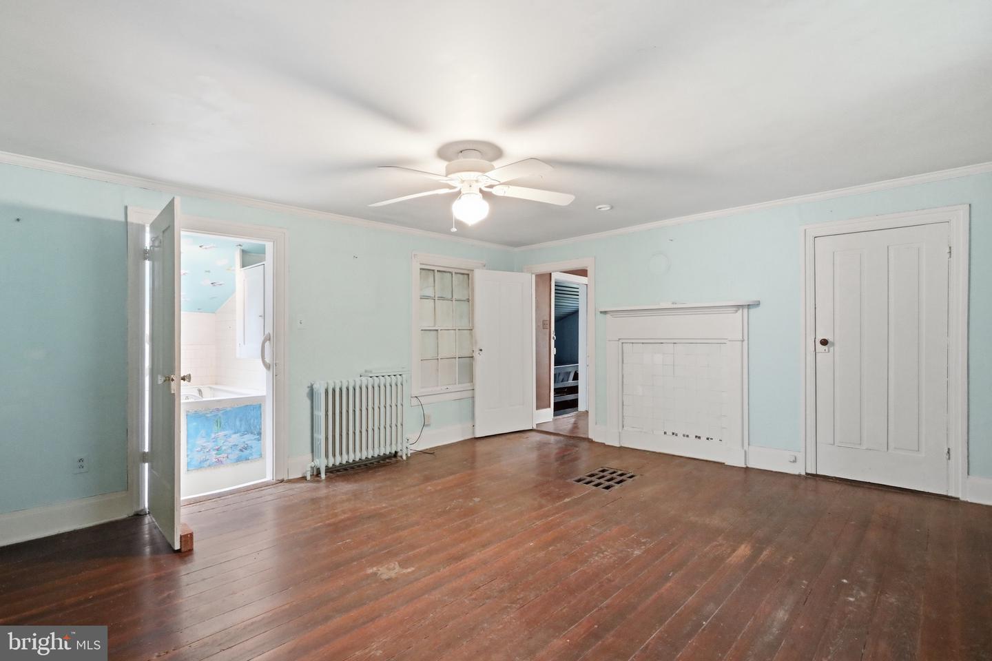 7927 Main St Property Photo 25