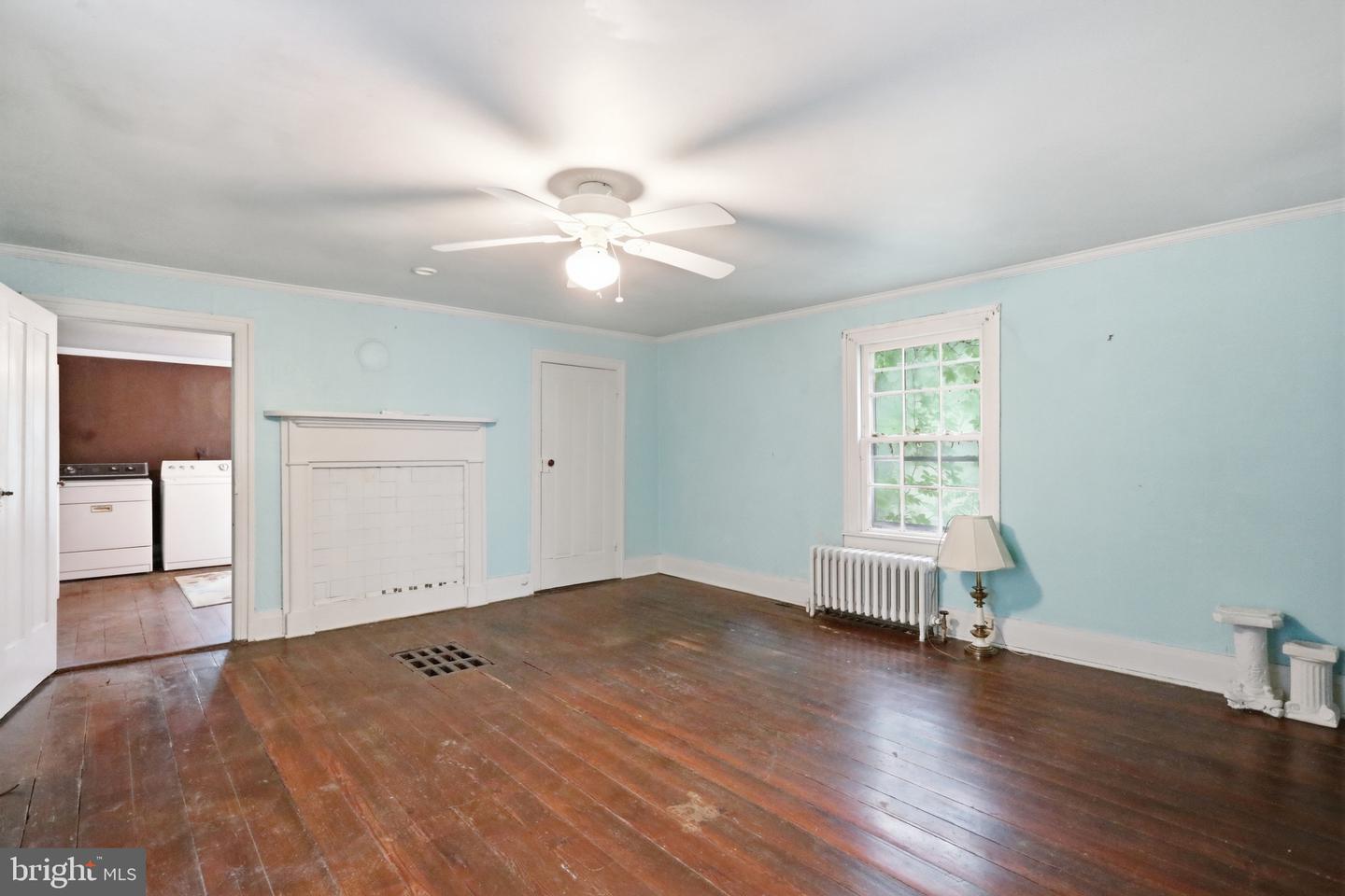 7927 Main St Property Photo 26