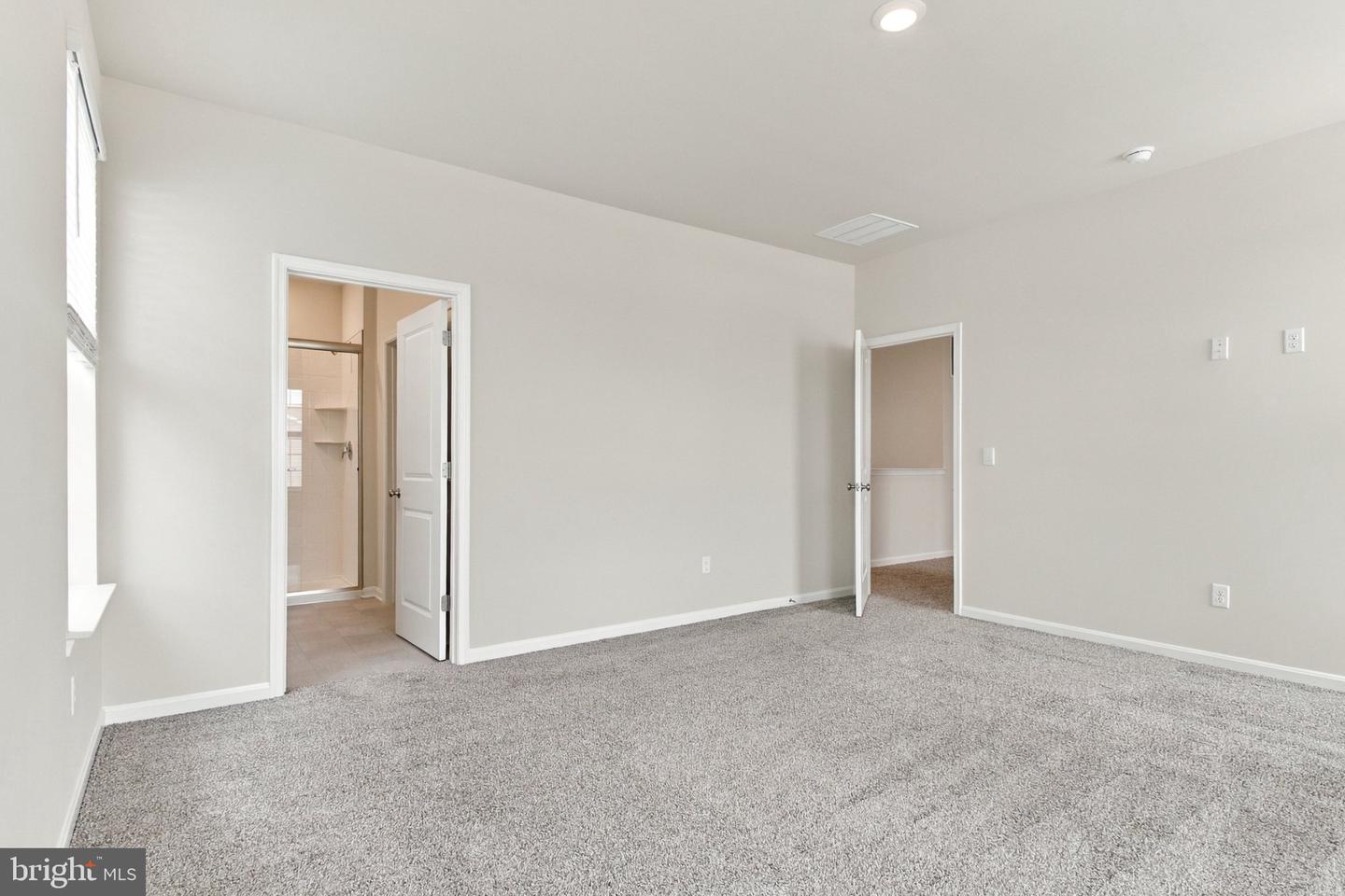 124 Clerkenwell Property Photo 31