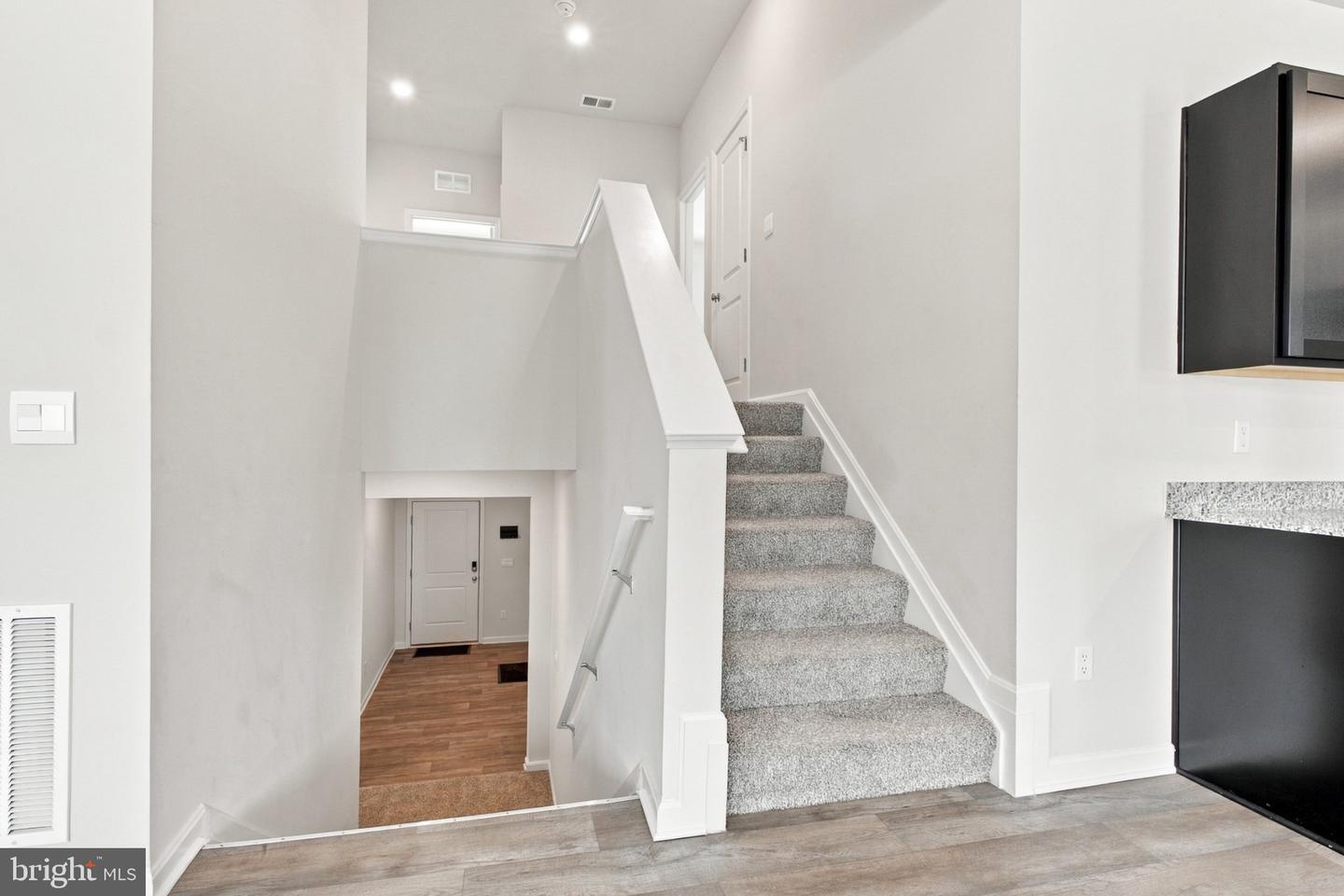 124 Clerkenwell Property Photo 39