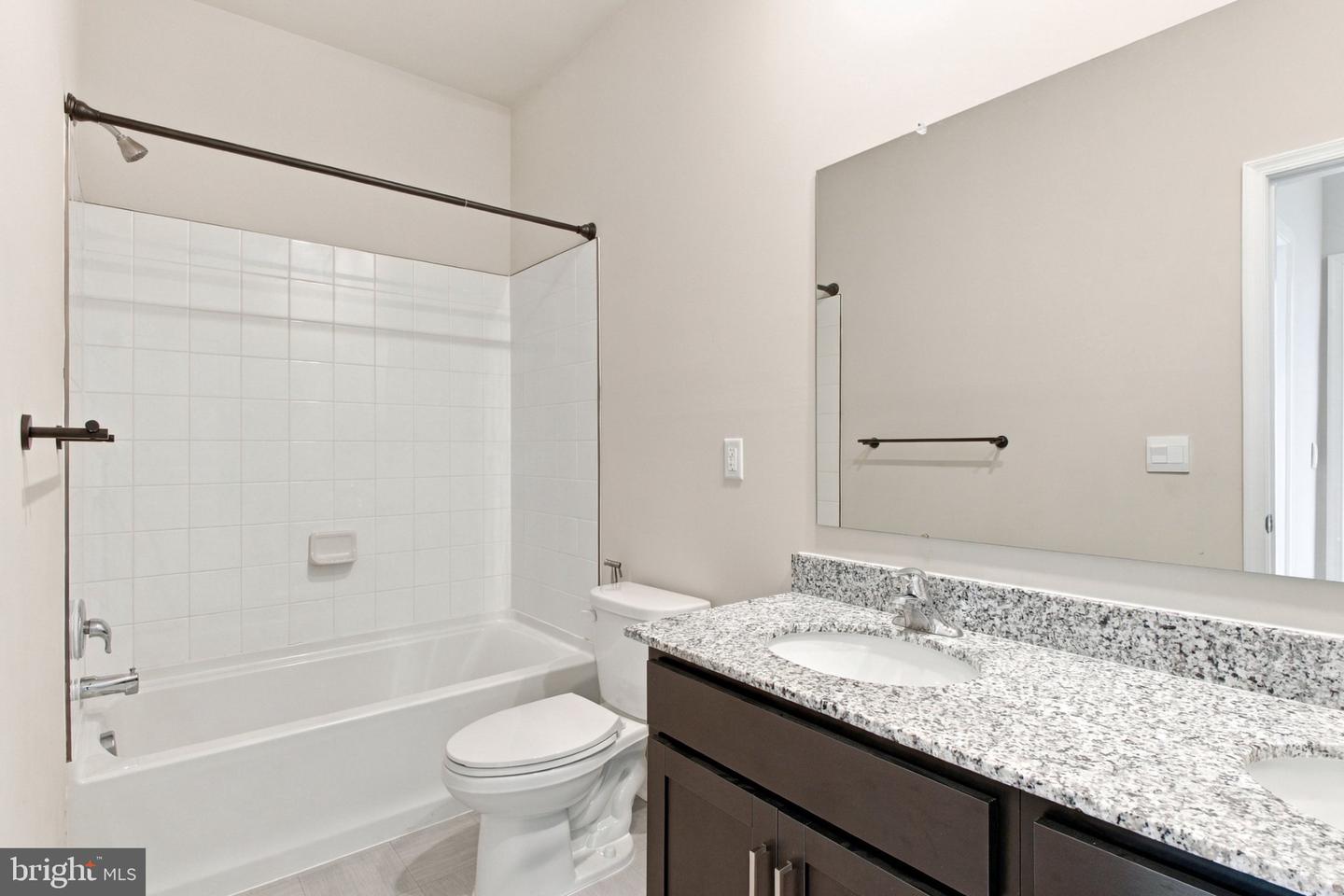 124 Clerkenwell Property Photo 45