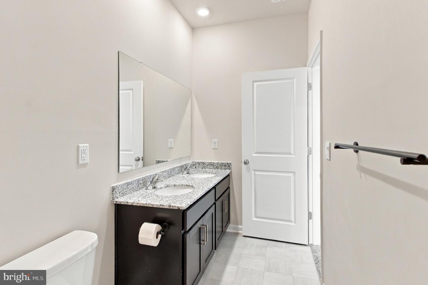 124 Clerkenwell Property Photo 46
