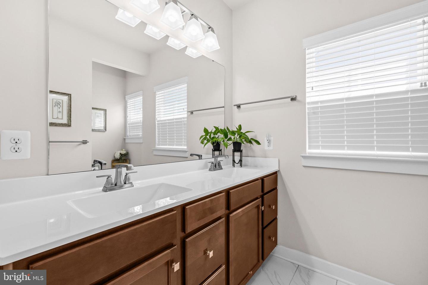 106 Fringetree Ct Property Photo 21
