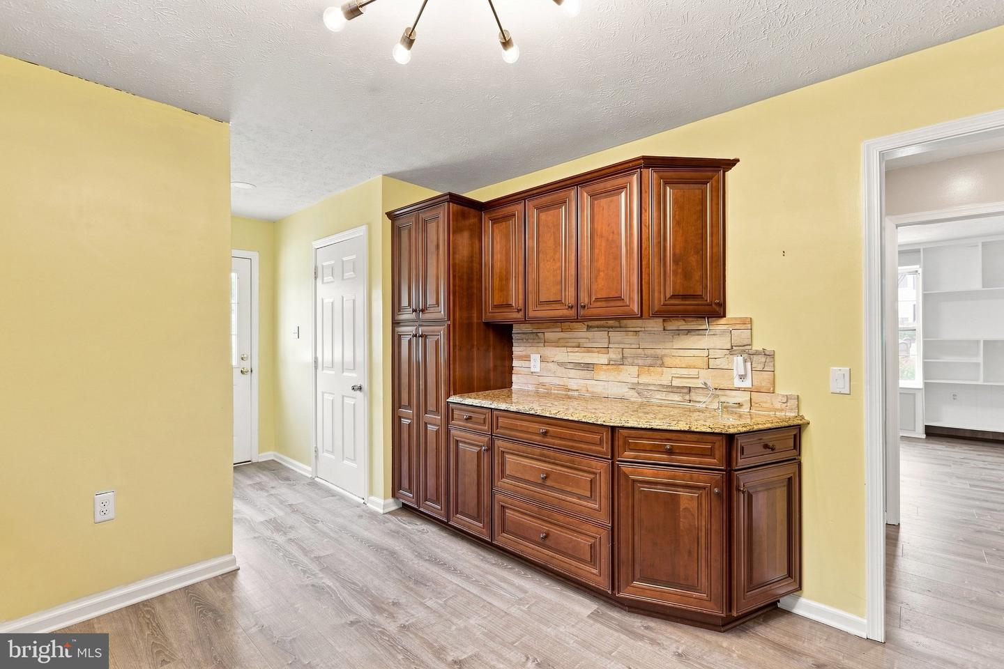 144 Morning Glory Property Photo 25
