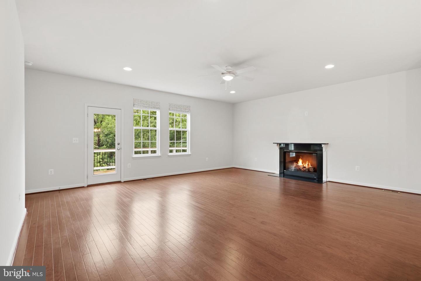 131 Farmhouse Ct Property Photo 15