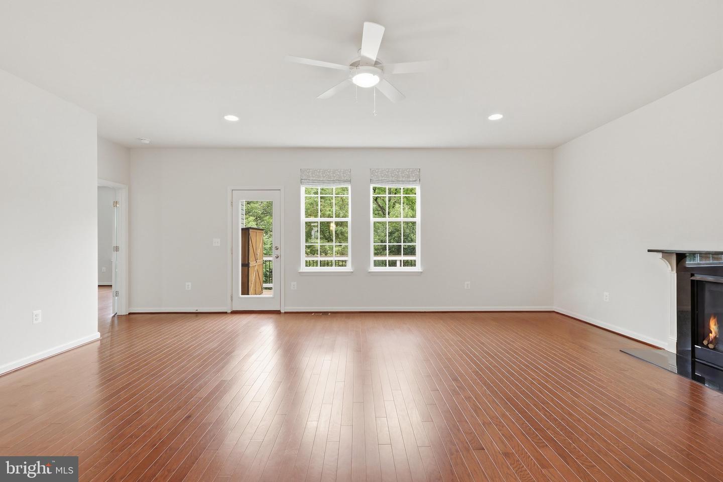 131 Farmhouse Ct Property Photo 17
