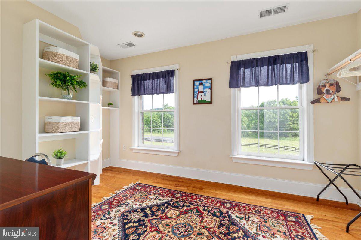 450 Green Spring Rd Property Photo 24
