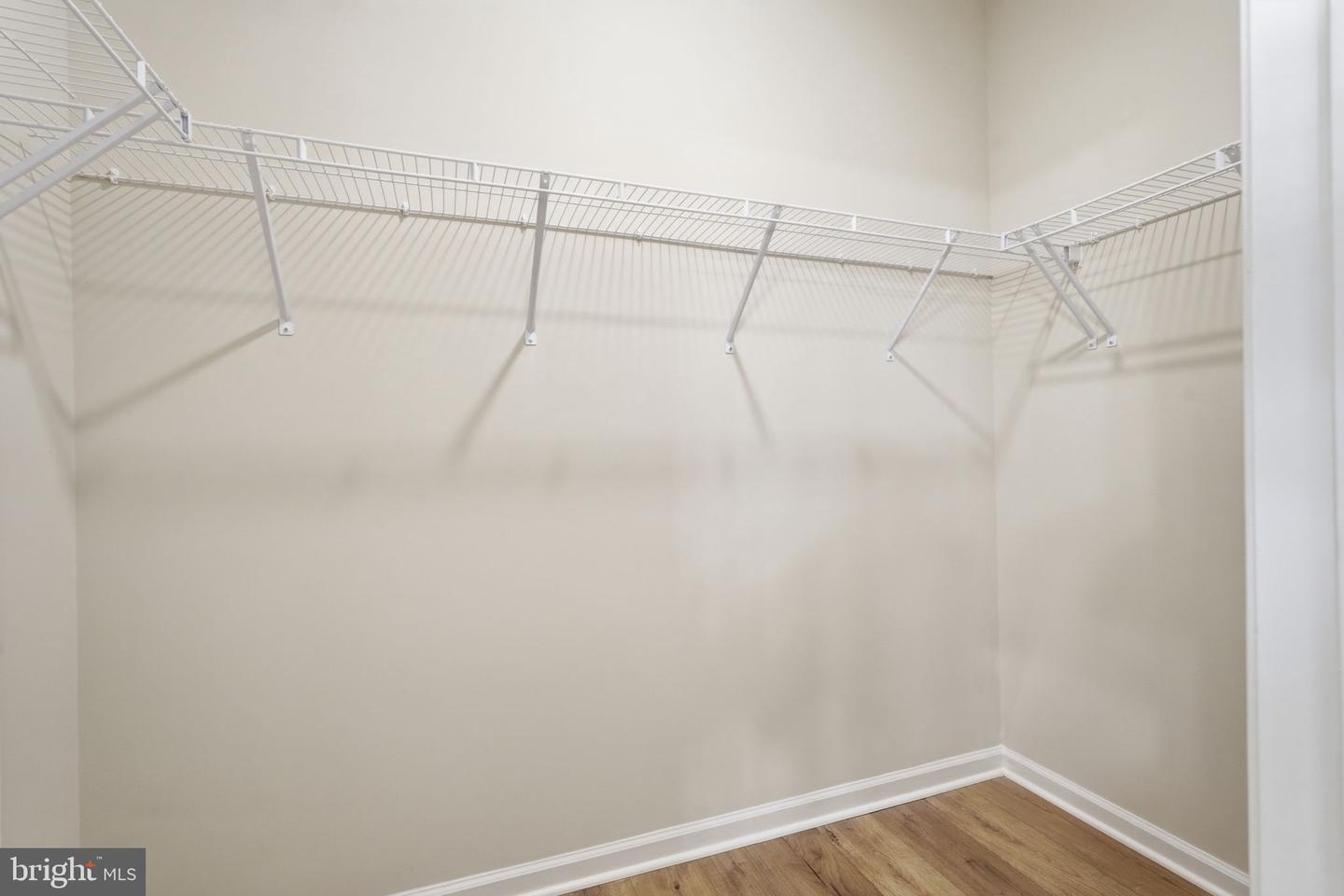 117 Castaway Pl Property Photo 15