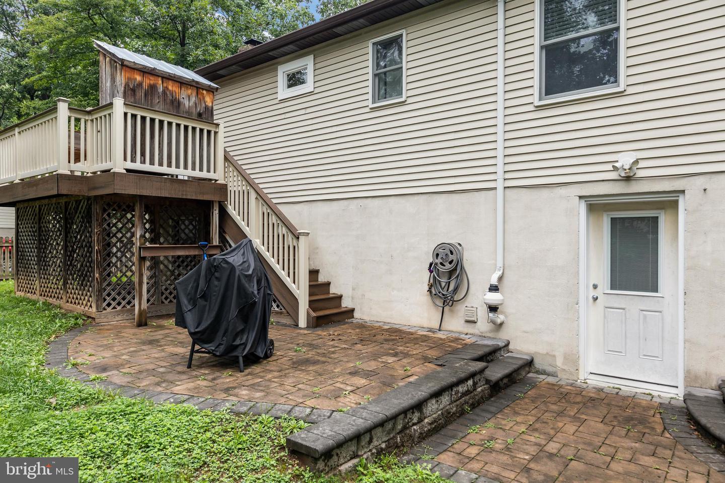 1226 Lakeview Dr Property Photo 5