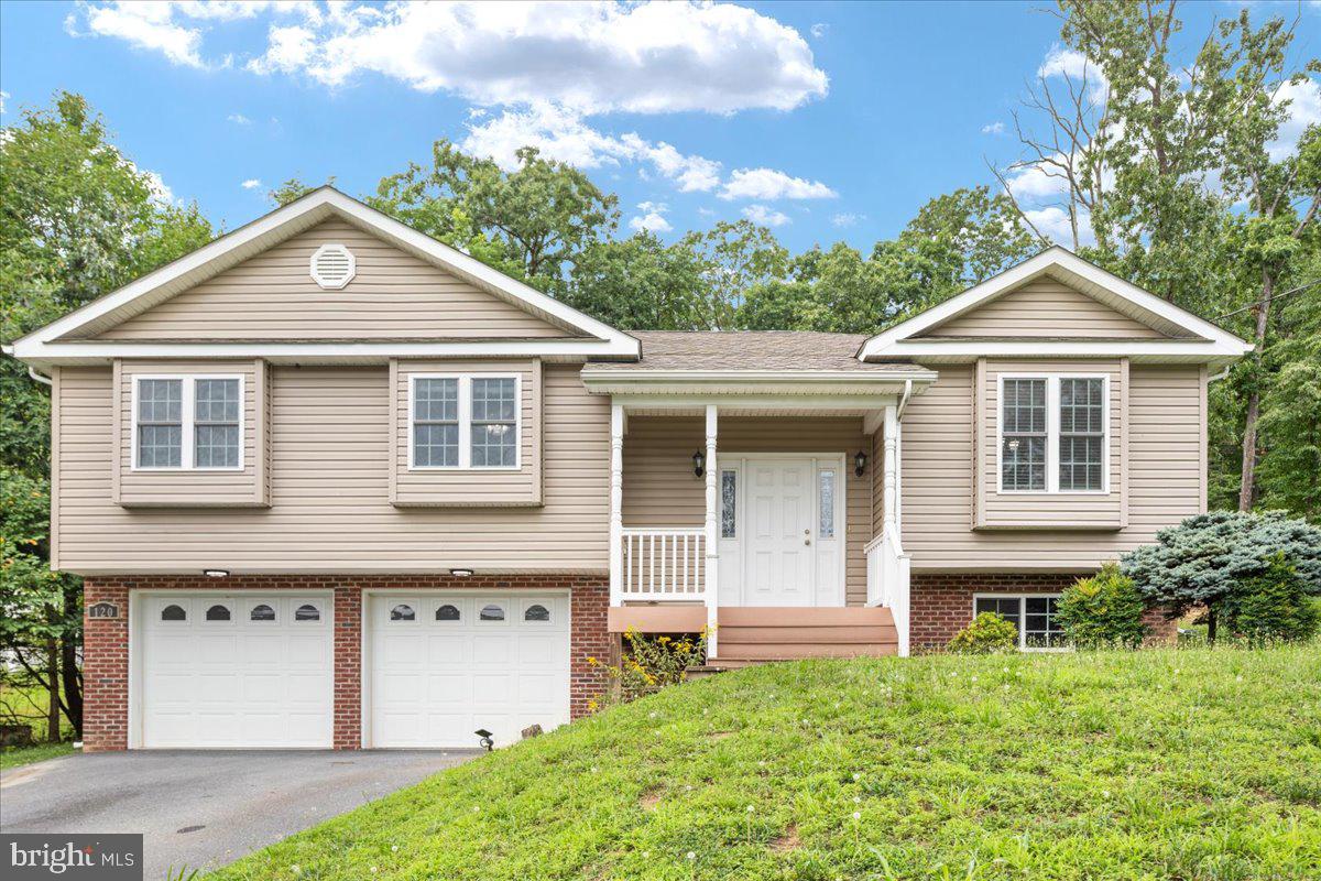 120 Hawk Trl Property Photo 1