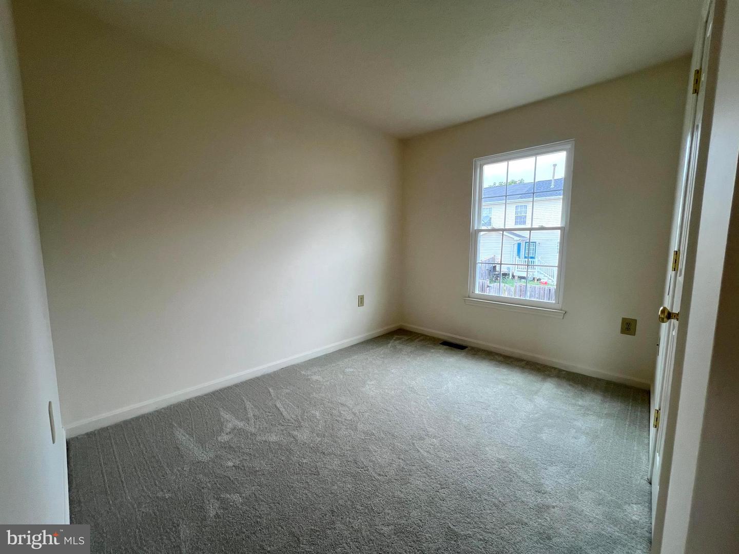128 Parkside Dr Property Photo 11