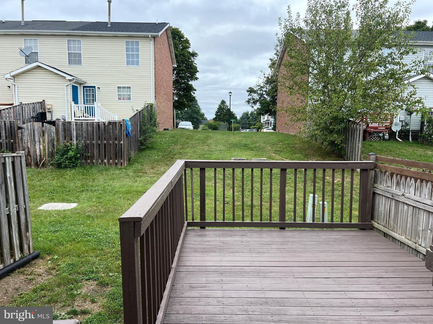 128 Parkside Dr Property Photo 15