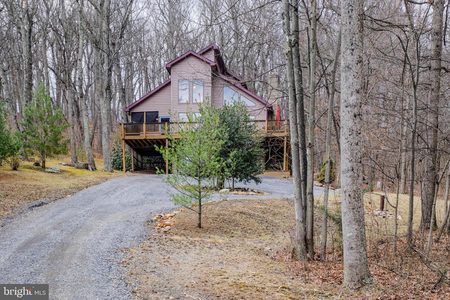 642 Paddys Run Rd Property Photo 1