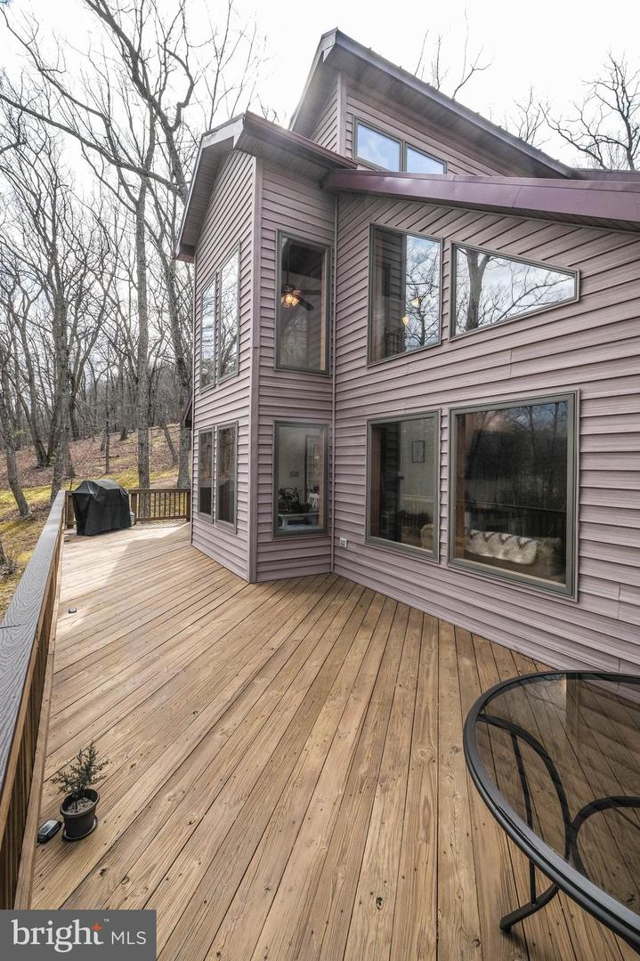 642 Paddys Run Rd Property Photo 10