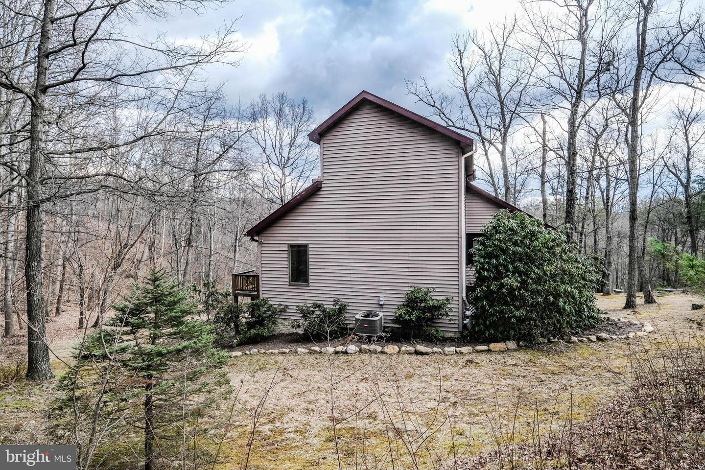 642 Paddys Run Rd Property Photo 17