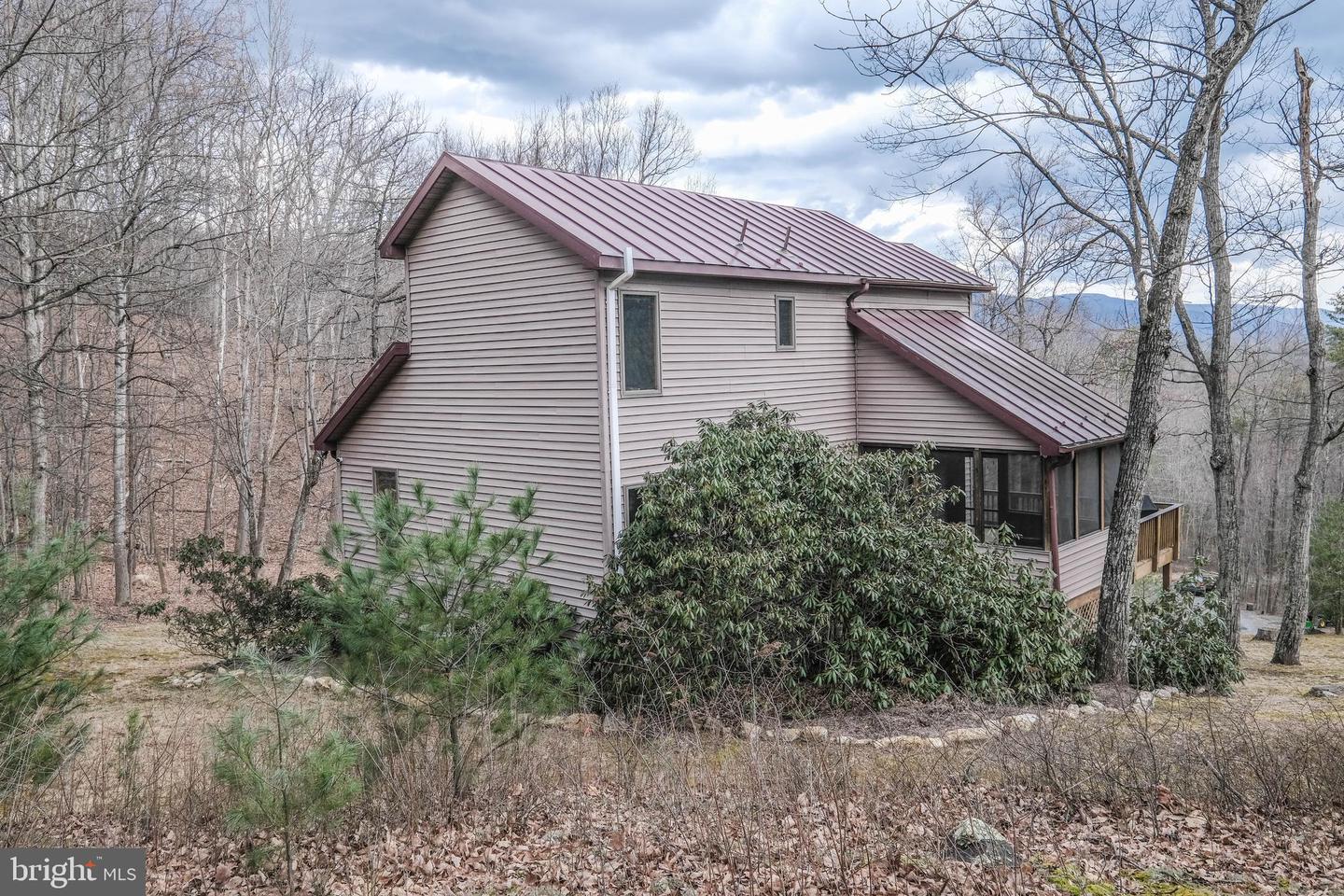 642 Paddys Run Rd Property Photo 18