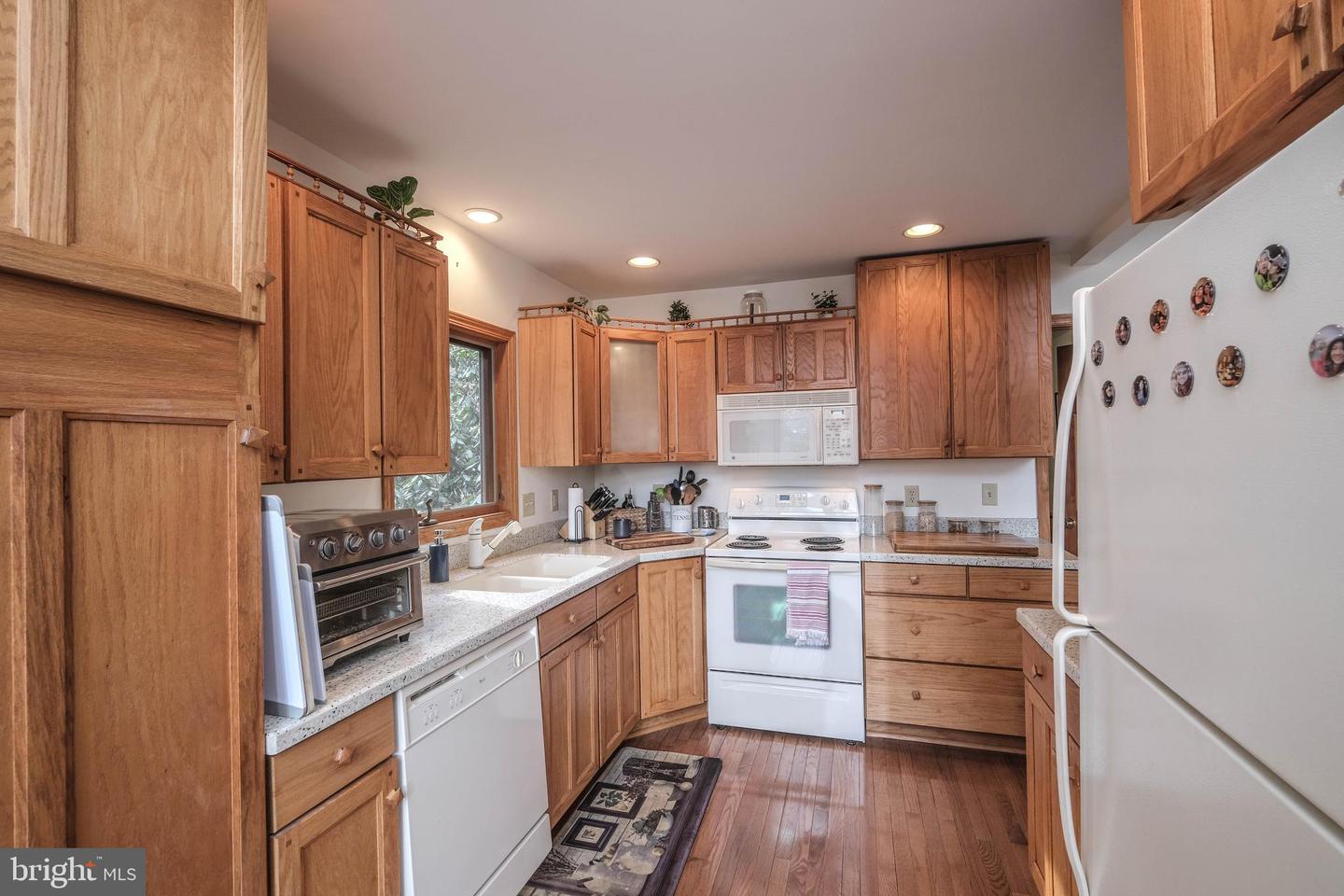 642 Paddys Run Rd Property Photo 41