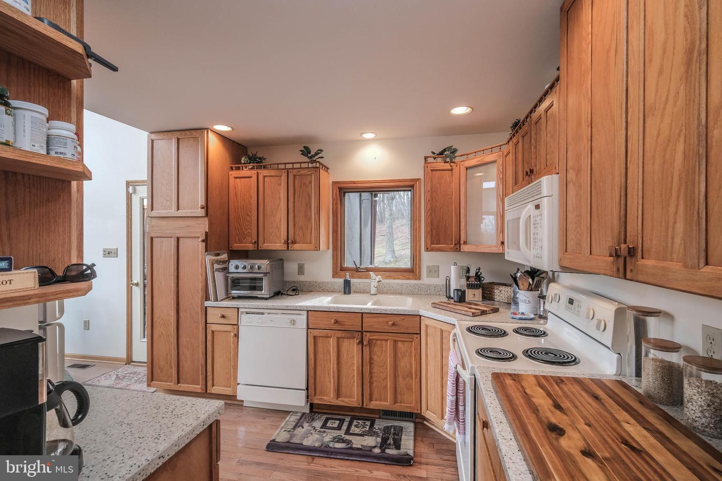 642 Paddys Run Rd Property Photo 42