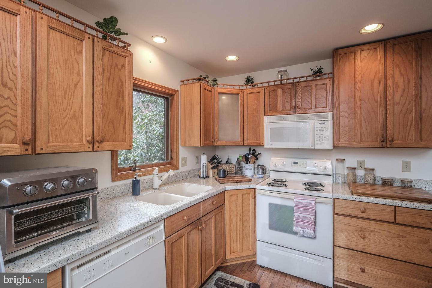 642 Paddys Run Rd Property Photo 43