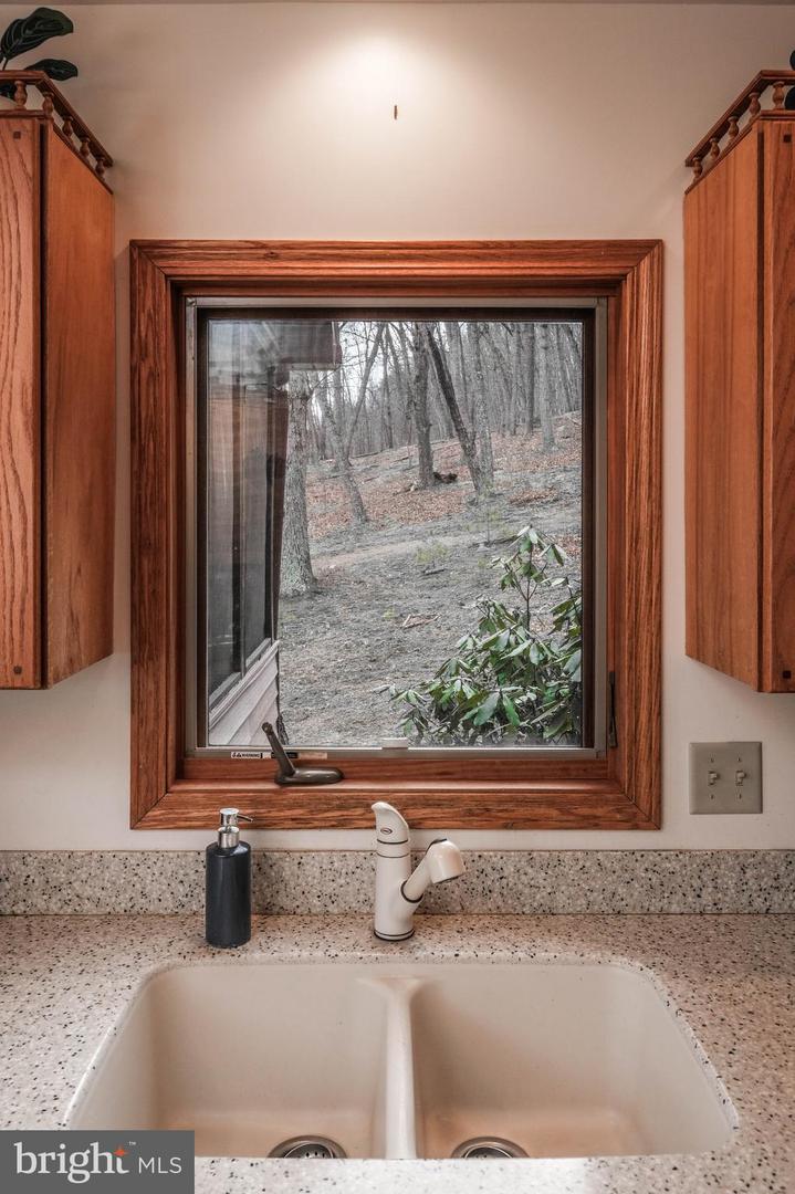 642 Paddys Run Rd Property Photo 47