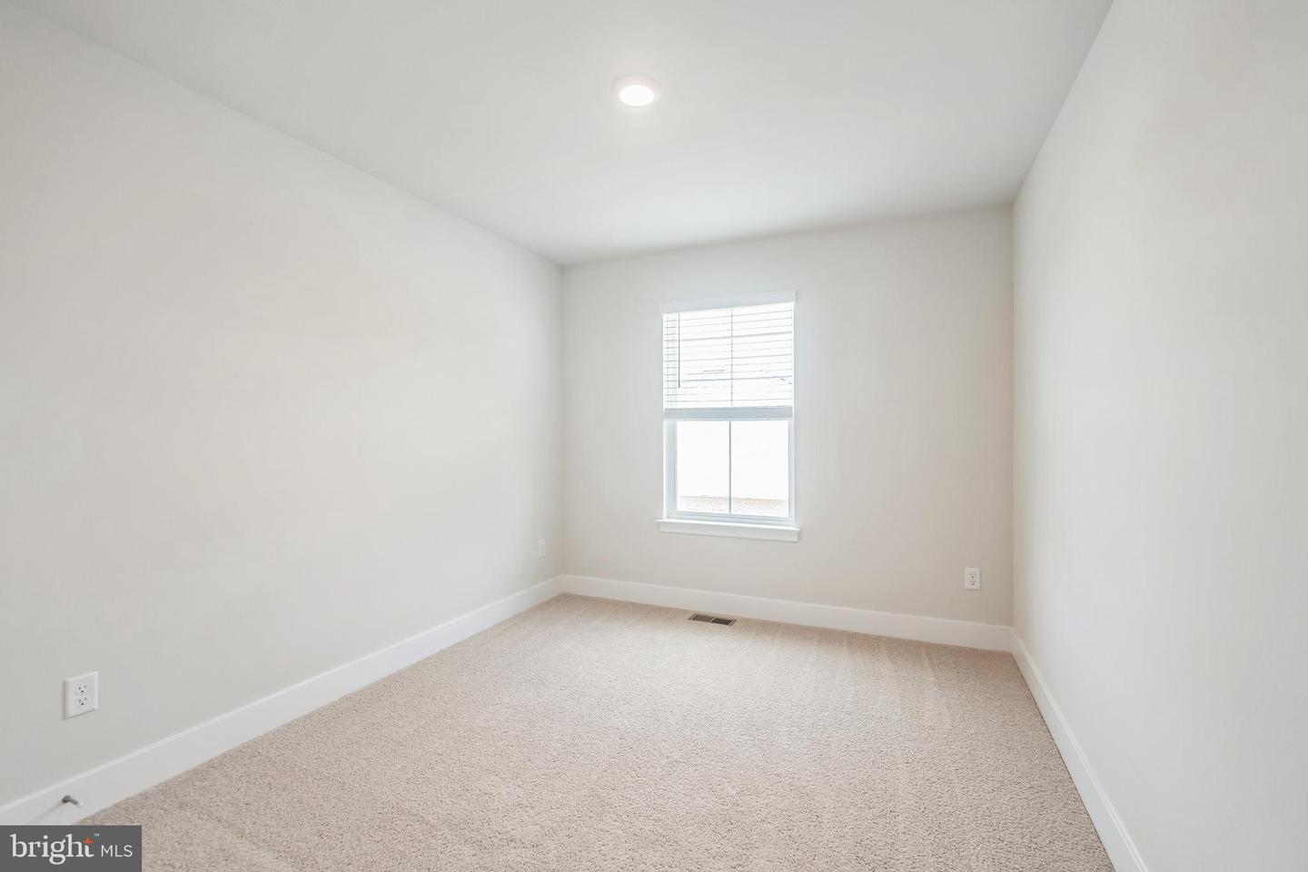 121 Nootka Way Property Photo 11