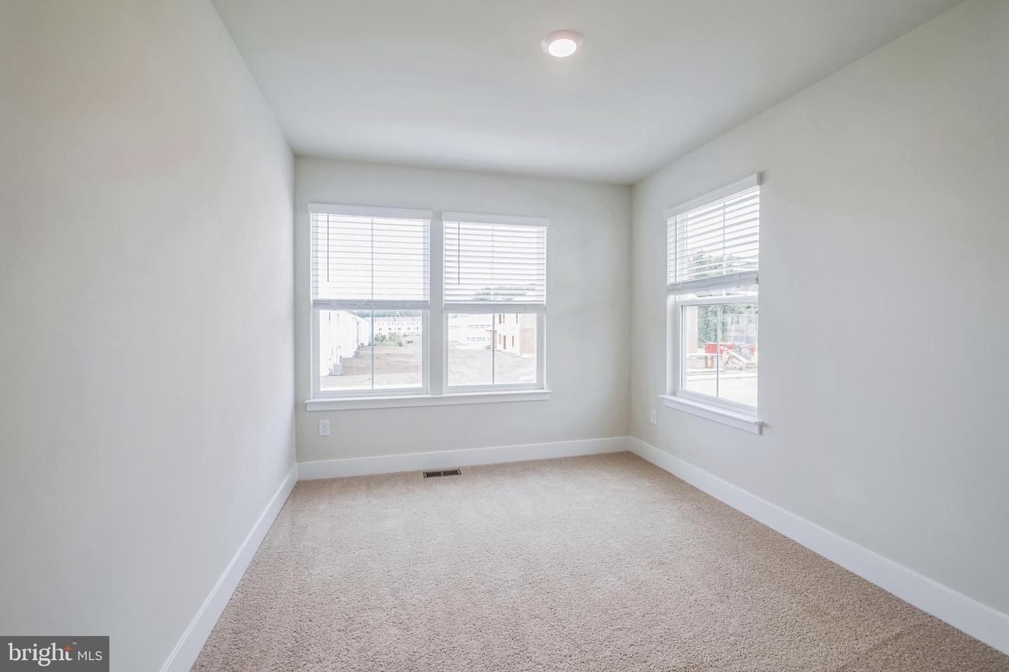121 Nootka Way Property Photo 13