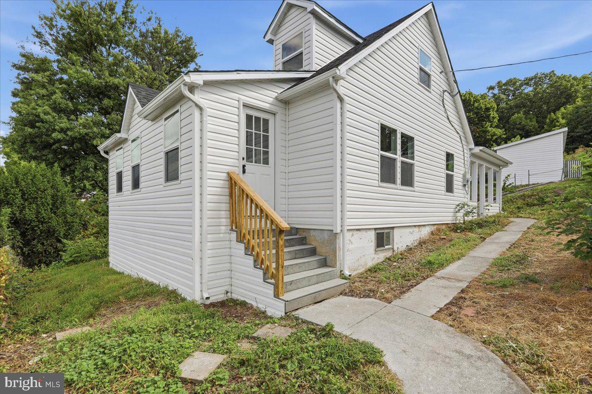 2810 N Frederick Pike Property Photo 1