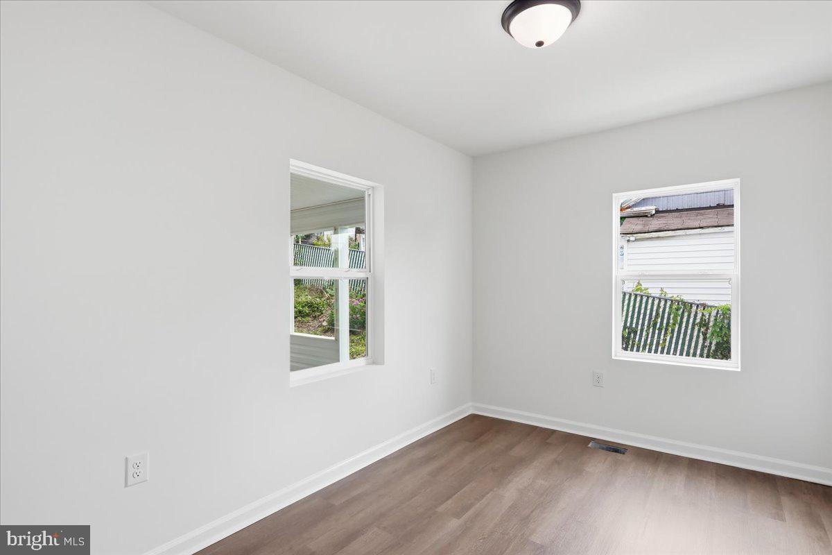 2810 N Frederick Pike Property Photo 16