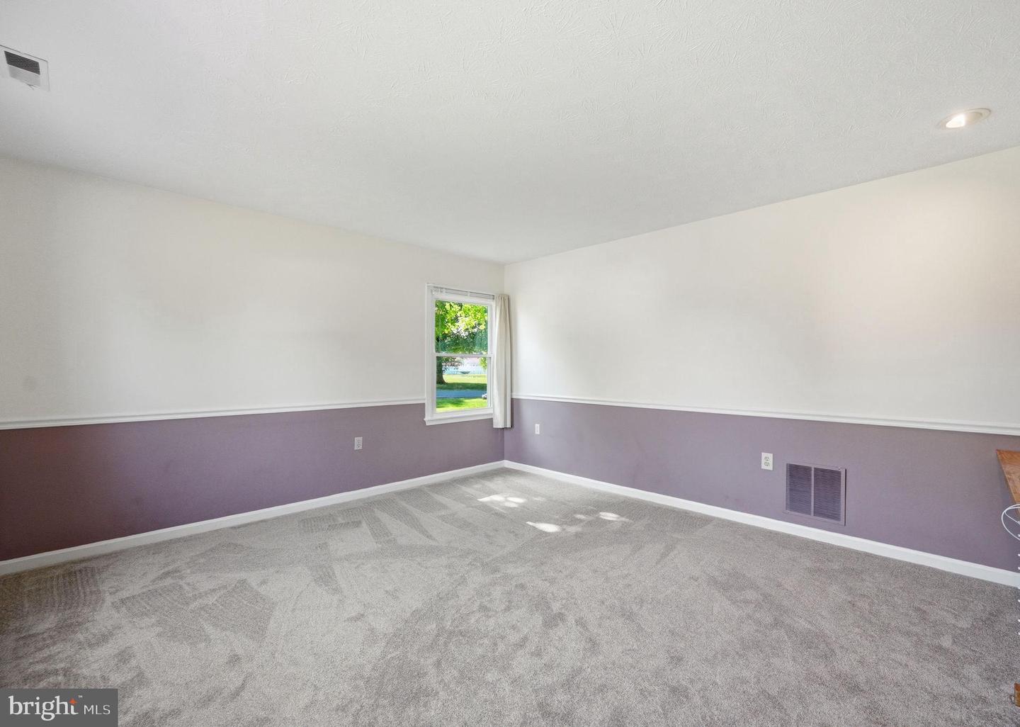 101 Tunis Ct Property Photo 5