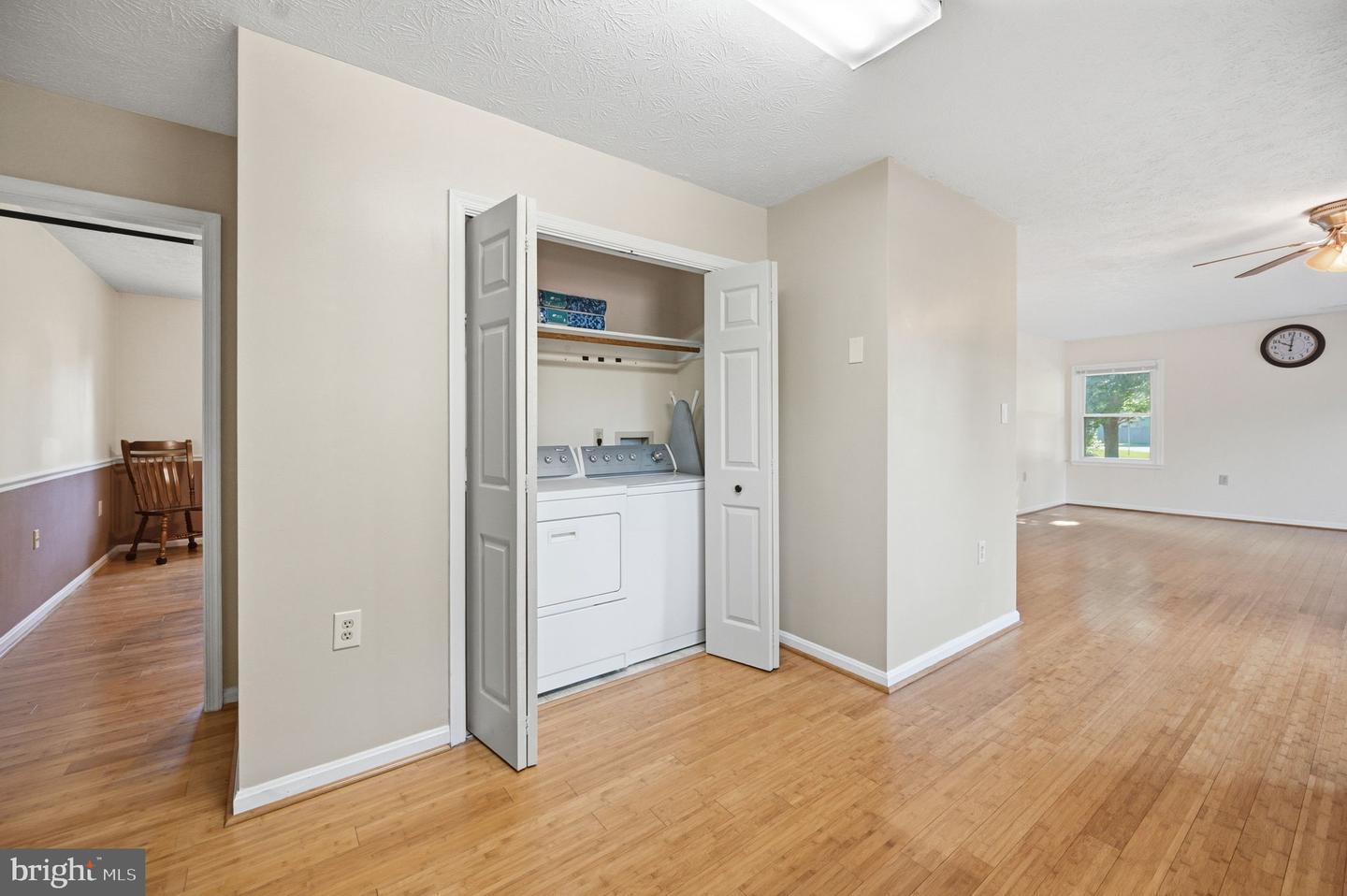 101 Tunis Ct Property Photo 15