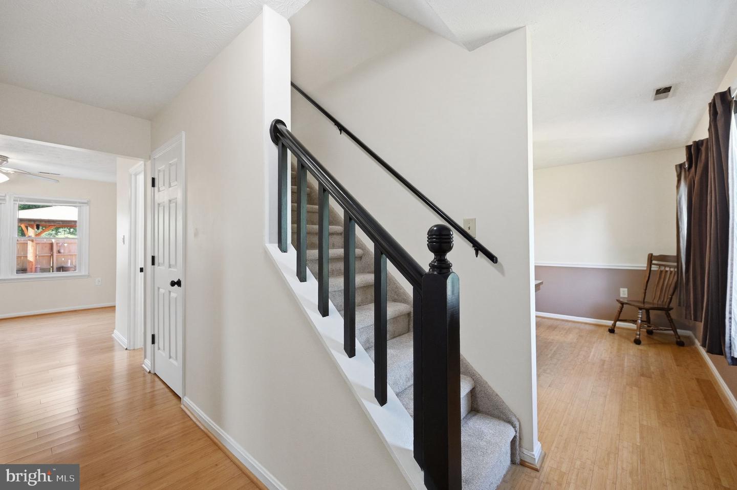 101 Tunis Ct Property Photo 17