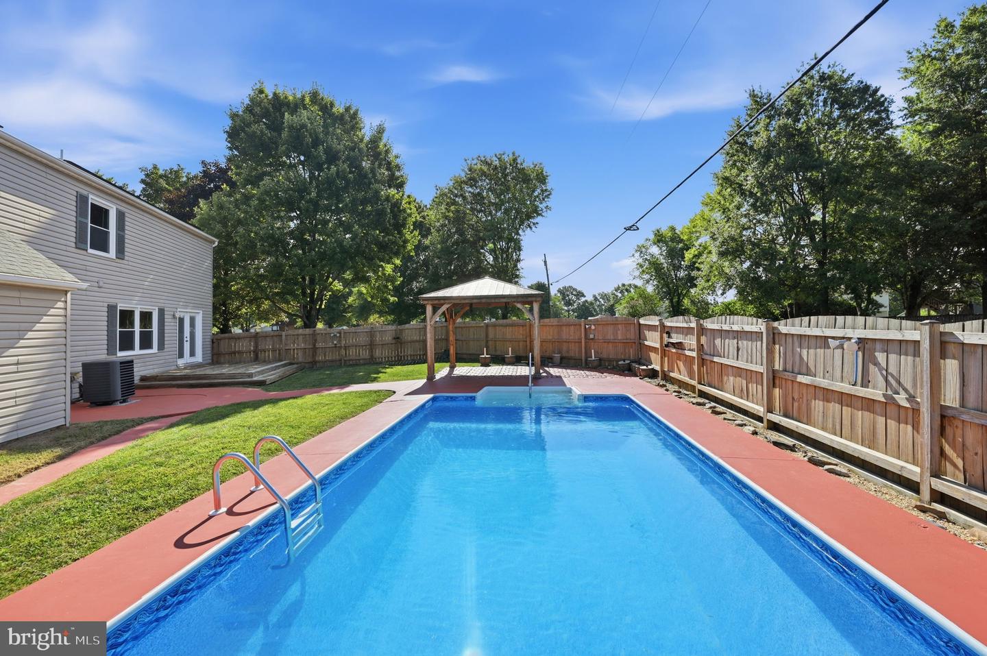 101 Tunis Ct Property Photo 36