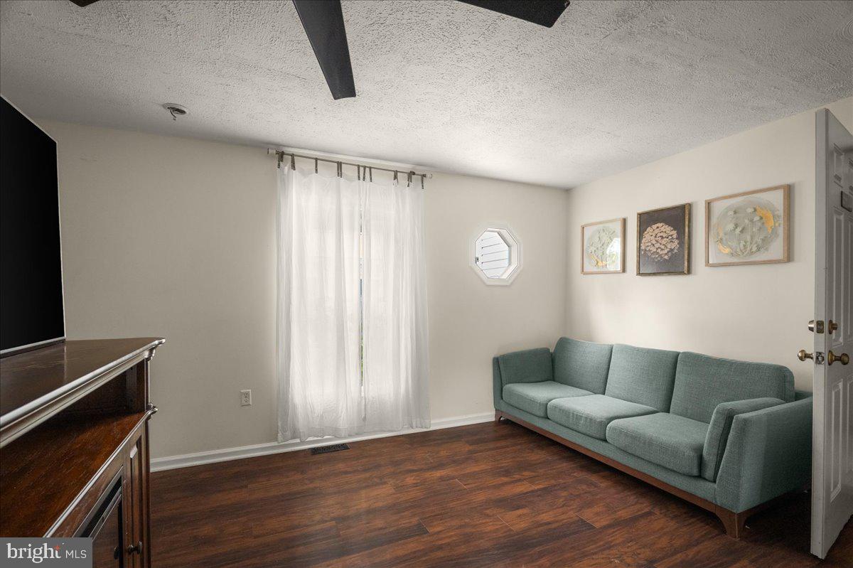 7760 Main St Property Photo 32