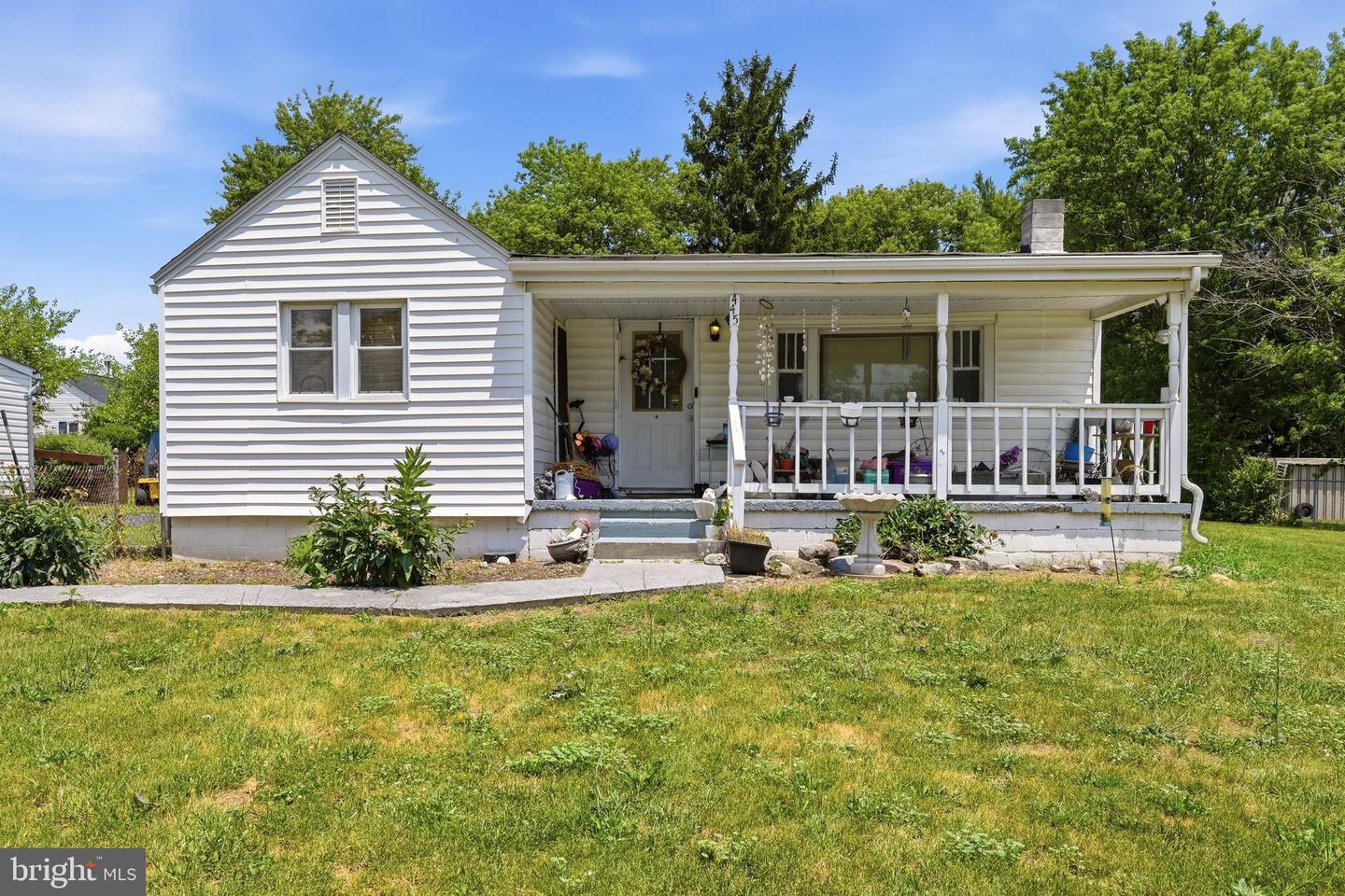 437 Property Photo 3