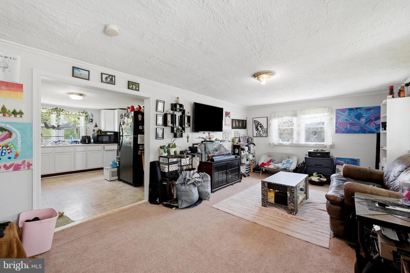 437 Property Photo 11