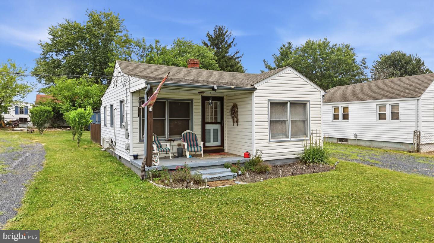 437 Property Photo 30
