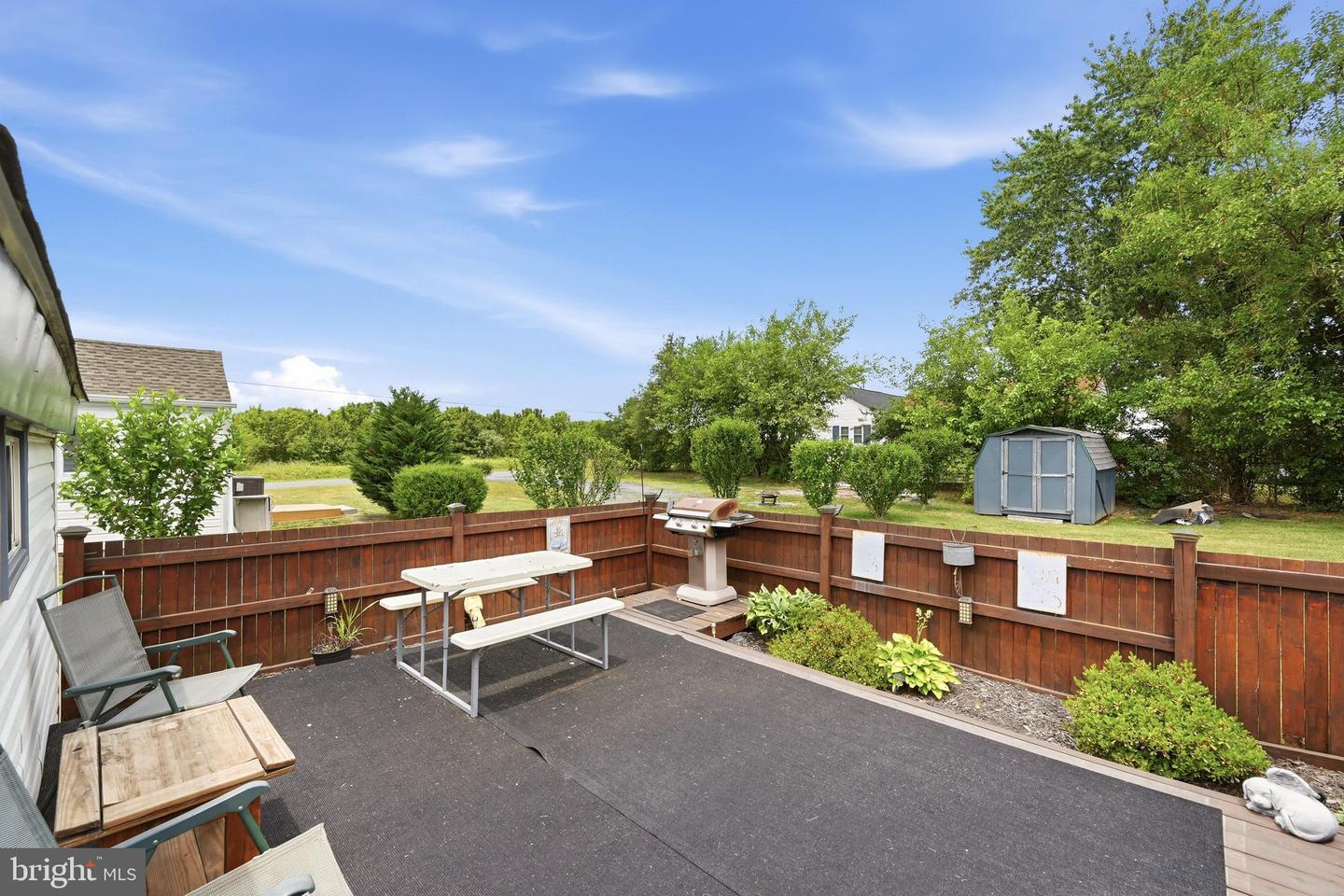 437 Property Photo 45