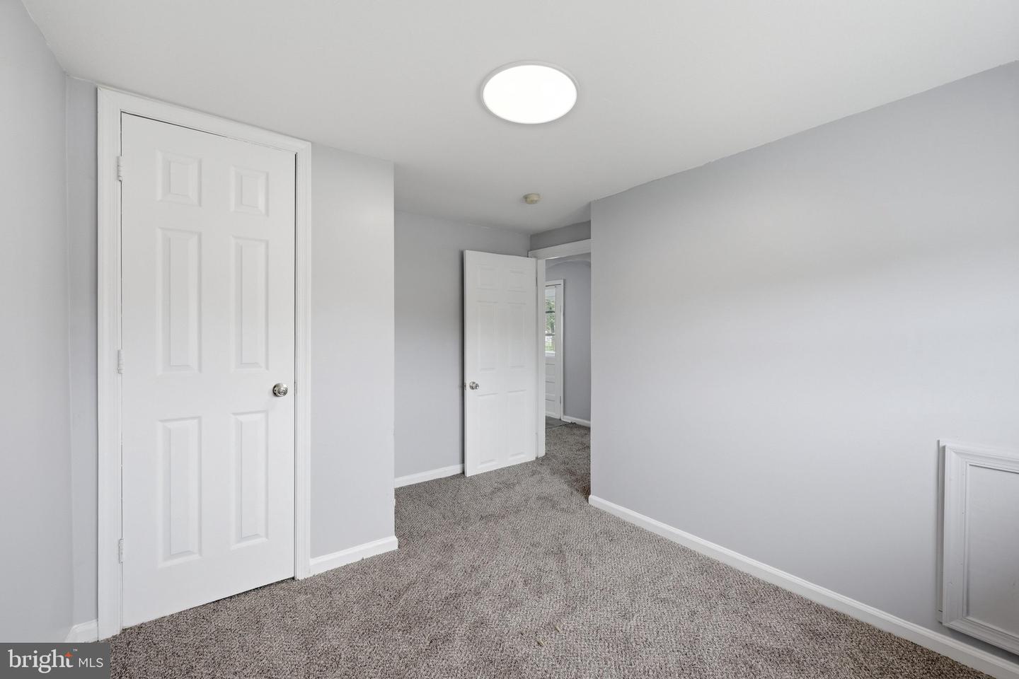 437 Property Photo 76