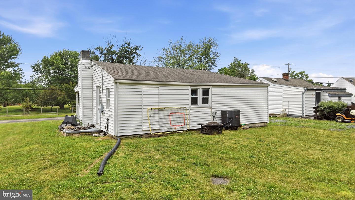 437 Property Photo 19