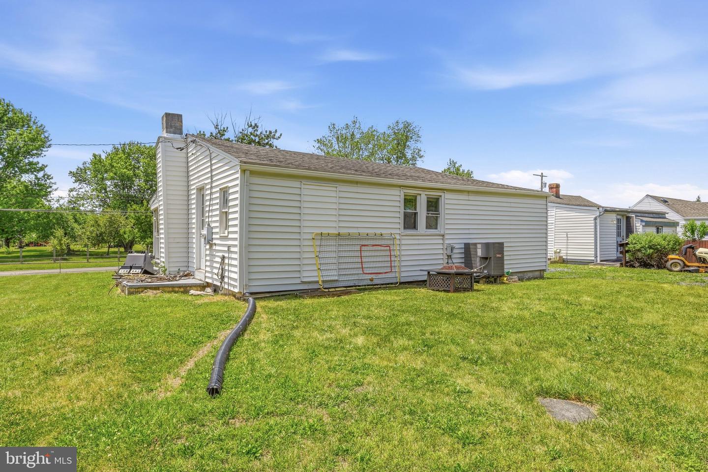 437 Property Photo 20